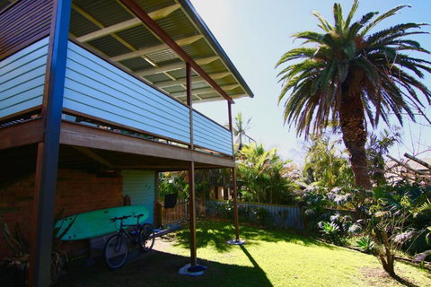 Good Vibes 18 East Street - New Castle Holiday 5