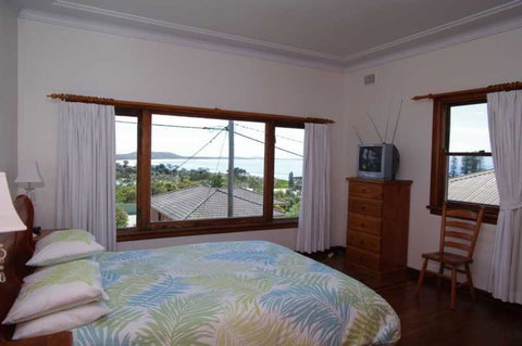 Shellseekers 4 Hodgson Street - New Castle Holiday 2