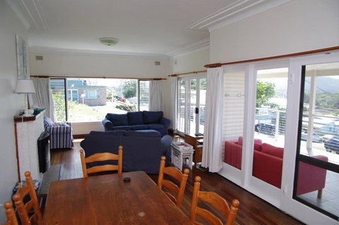 Shellseekers 4 Hodgson Street - New Castle Holiday 4