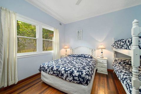 Shellseekers 4 Hodgson Street - New Castle Holiday 6