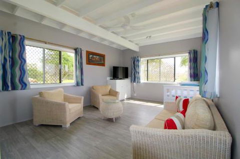 Beachfront 6 25 Willow Street - New Castle Holiday 4