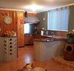 Inna Nutshell - New Castle Holiday