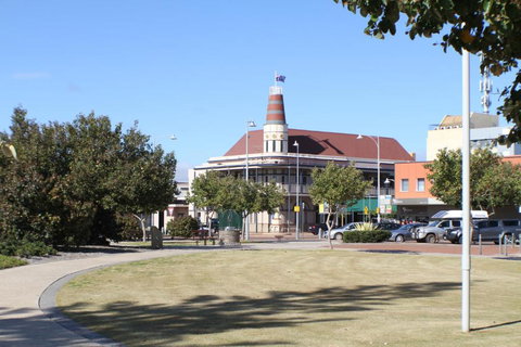 Geraldton Holiday Unit With Free Netflix - New Castle Holiday 1