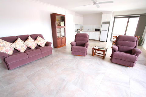 Wentworth Wharf B & B - New Castle Holiday 4