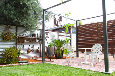 Wentworth Wharf B & B - New Castle Holiday 6