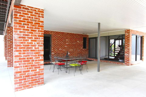 Wentworth Wharf B & B - New Castle Holiday 5