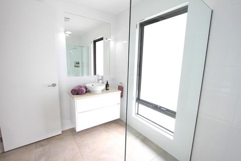 Wentworth Wharf B & B - New Castle Holiday 1