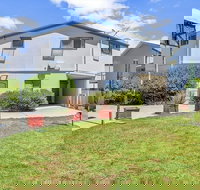 Sail Away - New Castle Holiday