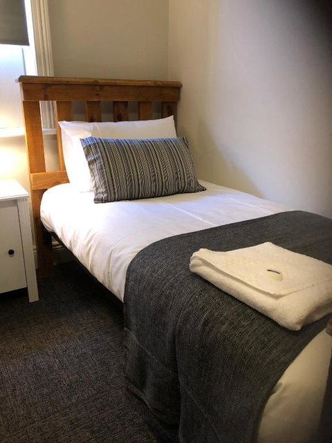 Cornwall Hotel - New Castle Holiday 4