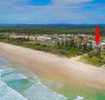 Blue Pacific 2 Across the road from Pippi Beach - New Castle Holiday