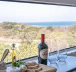 Avalon 3 views to die for across the road from convent beach - New Castle Holiday