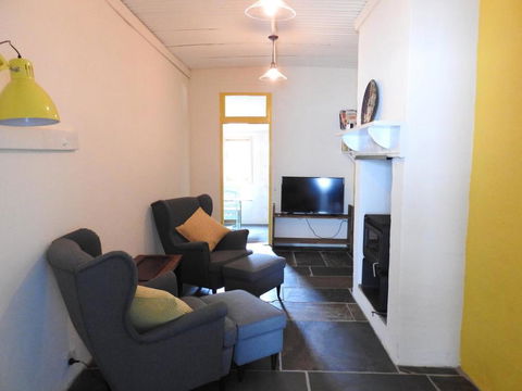 Cooks Cottage - New Castle Holiday 2
