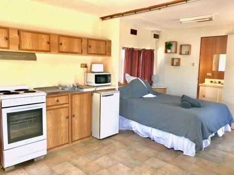 Cute Private Studio Flat With AIRCON! - New Castle Holiday 1