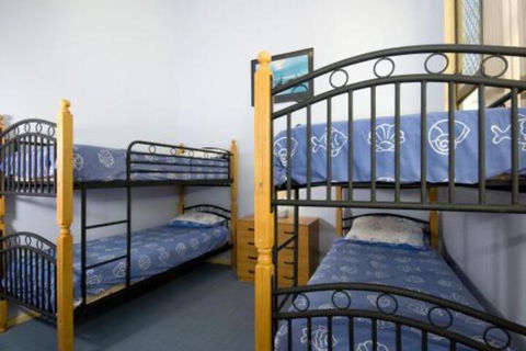 Gowrie Avenue Bay Parklands Townhouse 04 2 - New Castle Holiday 4