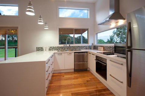 Alyonah Daylesford - New Castle Holiday 4