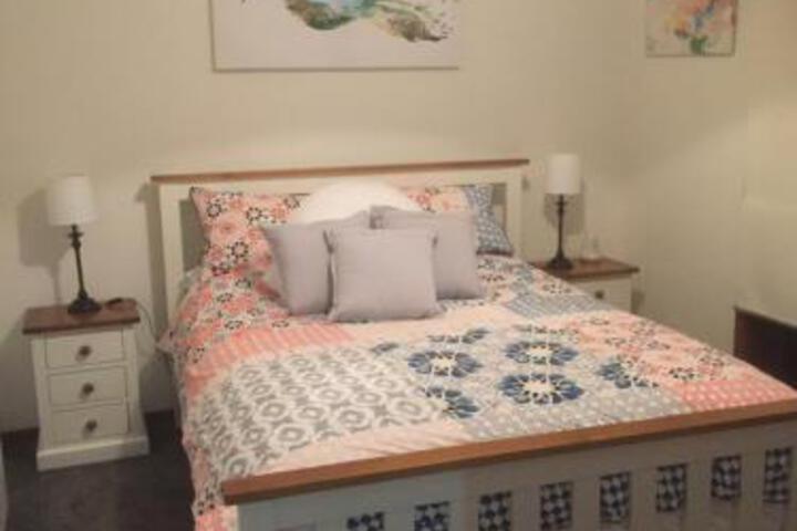 Diggers Rest VIC New Castle Holiday