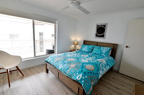 Kanangra Waterviews From The Balcony - New Castle Holiday 5