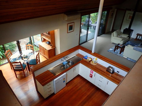 Lake Russell Retreat - New Castle Holiday 3