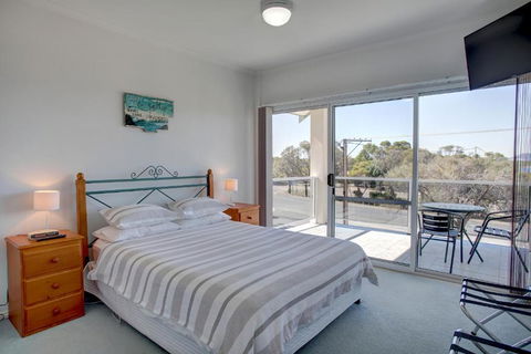 Bay Bliss In Coffin Bay - New Castle Holiday 6