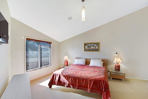 Breath Taking Waterfront! - New Castle Holiday 4