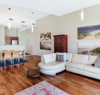Breath Taking Waterfront - New Castle Holiday