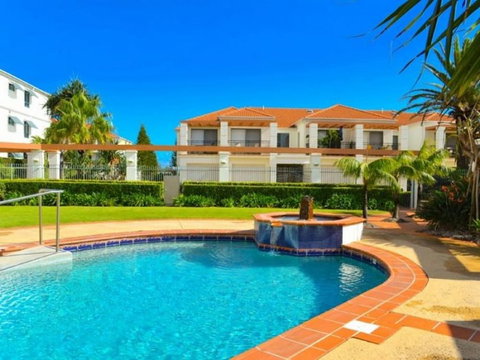 Breakers 1/8 - New Castle Holiday 2