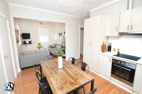 Just Renovated 2BR Cottage In Heart Of Wentworth - New Castle Holiday 4