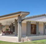 Home at Southside Central - New Castle Holiday