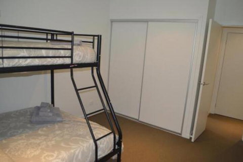 Family Friendly Unit - New Castle Holiday 4