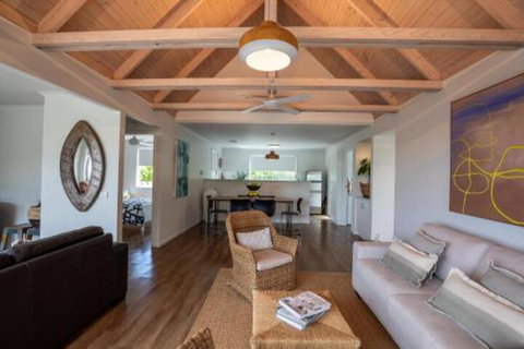 47 Baker Street - New Castle Holiday 0