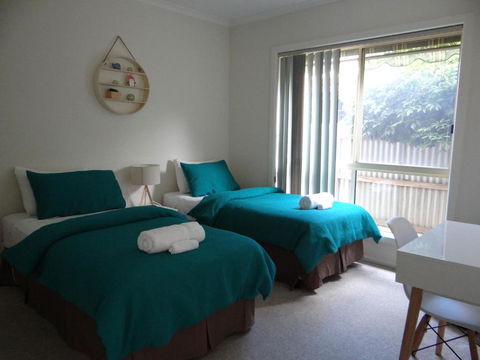 Horsham Central Stay - New Castle Holiday 2