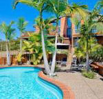 Panorama Beach House - New Castle Holiday