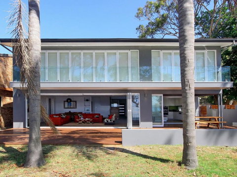 Ebb & Flow At Corlette - New Castle Holiday 5