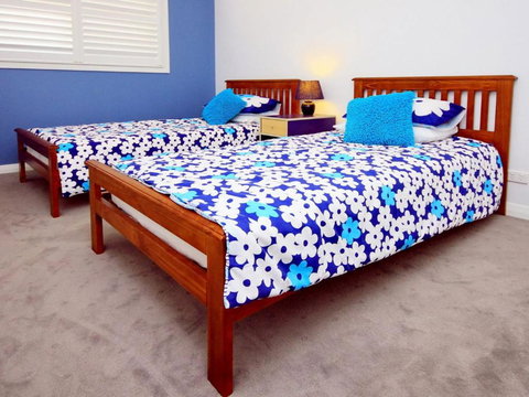 Ebb & Flow At Corlette - New Castle Holiday 3