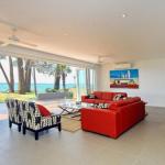 Ebb & Flow At Corlette - New Castle Holiday 0