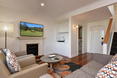 Villa 2br Grange Resort Condo Located Within Cypress Lakes Resort (nothing Is More Central) - New Castle Holiday 3