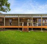98 Ocean Parade Rustic Log Cabin - New Castle Holiday