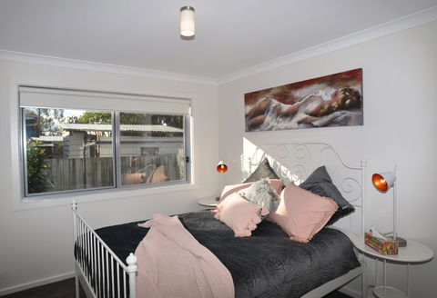 Markeish Retreat Inlet Side Free Wifi - New Castle Holiday 6