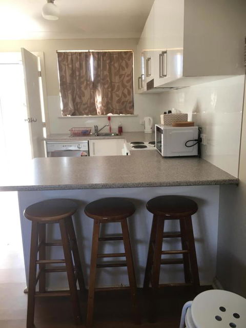 Wakeford St - New Castle Holiday 7