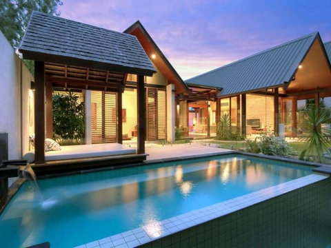 Niramaya Port Douglas 3 And 4 Bedroom Villas - New Castle Holiday 5