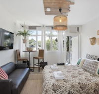 Manly Designer Studios - New Castle Holiday