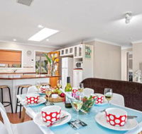 Blue Haze air conditioned comfort - New Castle Holiday