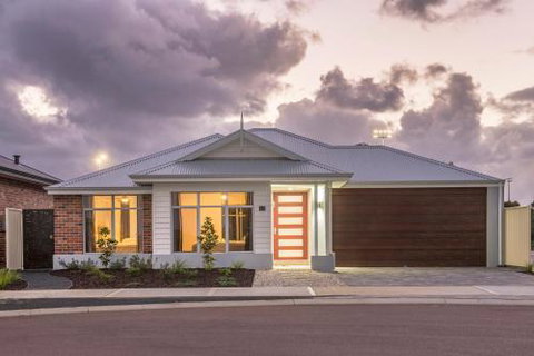 Cabots Click - New Castle Holiday 3