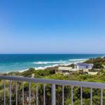 Wake Up To Ocean Views In Stylish Comfort - New Castle Holiday 1