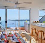 5 Casuarinas 33 Soldiers Point Road superb waterfront unit - New Castle Holiday
