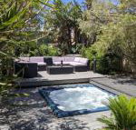 Sunset on Birubi pet friendly air con water views WIFI  outdoor spa - New Castle Holiday