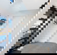 Kingfisher Retreat at Eden Cove - New Castle Holiday