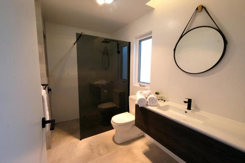 Jaspers Cabins - New Castle Holiday 5