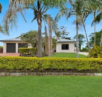 Robins Place - New Castle Holiday