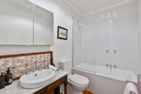 Ultimate Ultimo - New Castle Holiday 4